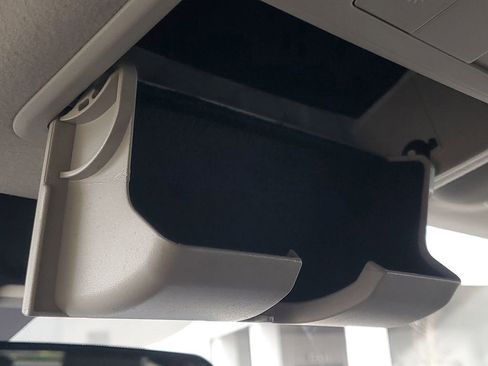 New 2025 Nissan Kicks SR image 26