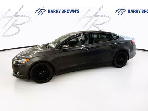 Used 2016 Ford Fusion SE w/ Equipment Group 202A FWD image 8