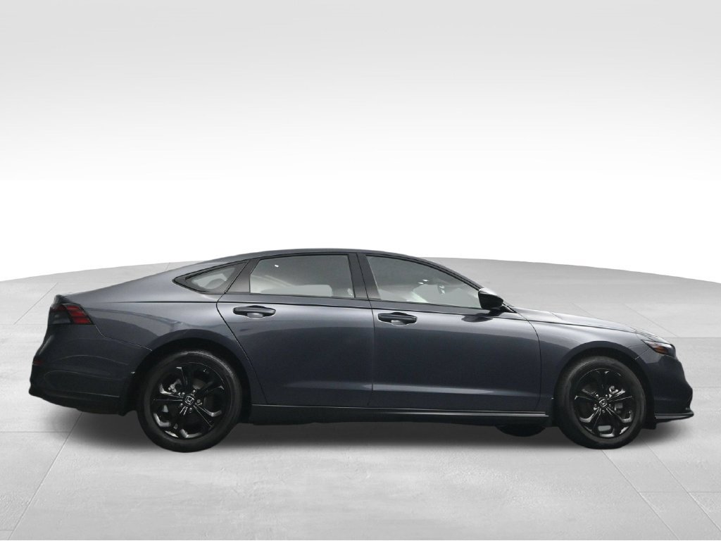 Used 2025 Honda Accord SE image 51