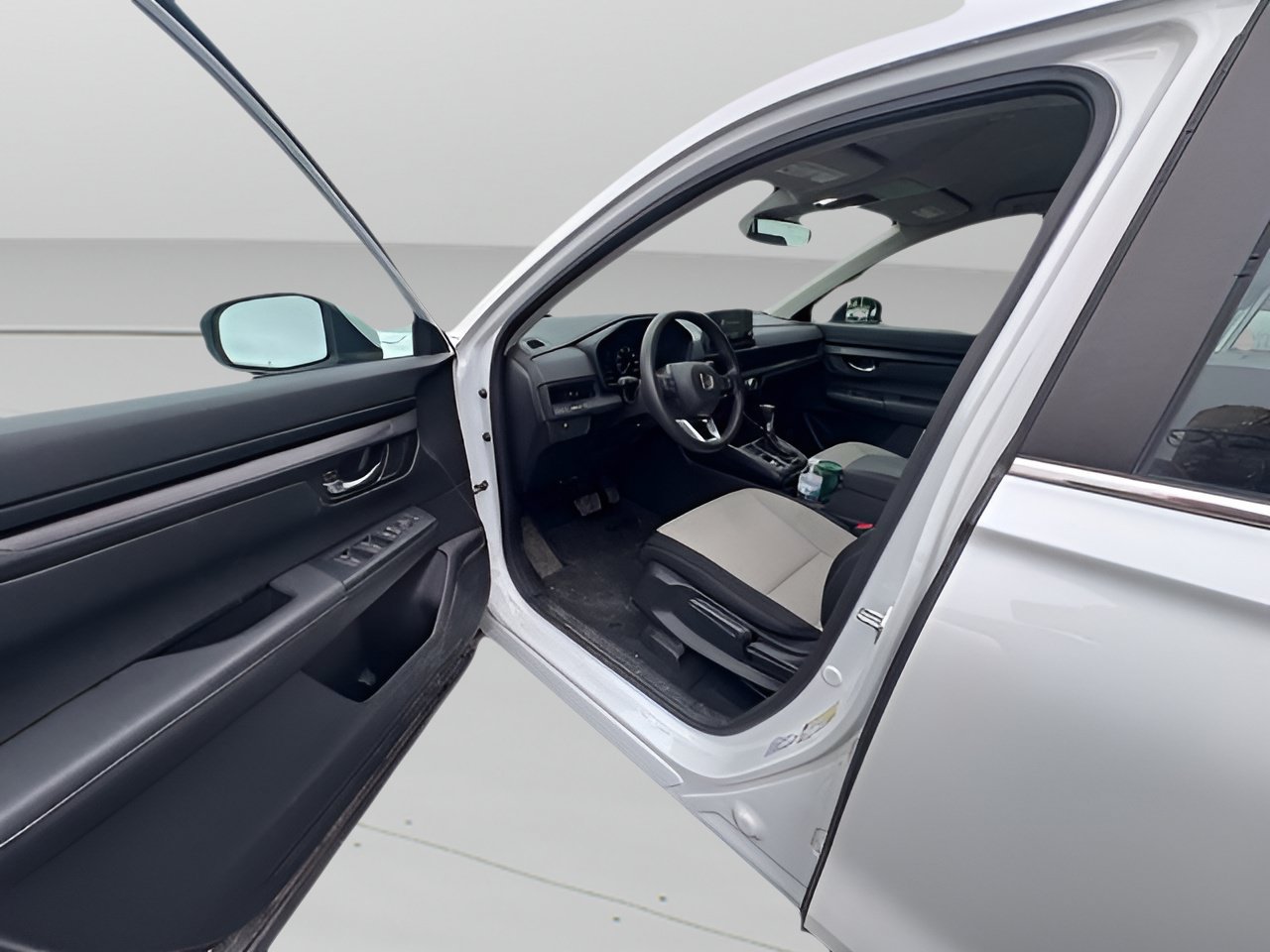 Used 2024 Honda CR-V LX image 6