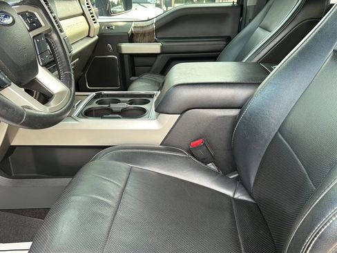 Used 2017 Ford F250 Lariat w/ Chrome Package AWD/4WD image 20