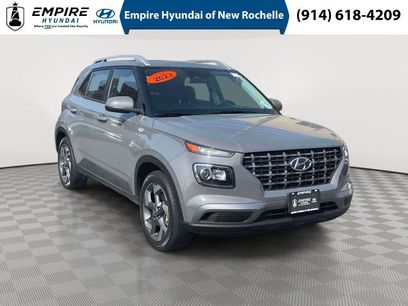 Used 2023 Hyundai Venue SEL