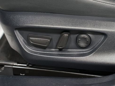 Used 2025 Toyota Camry XSE image 34