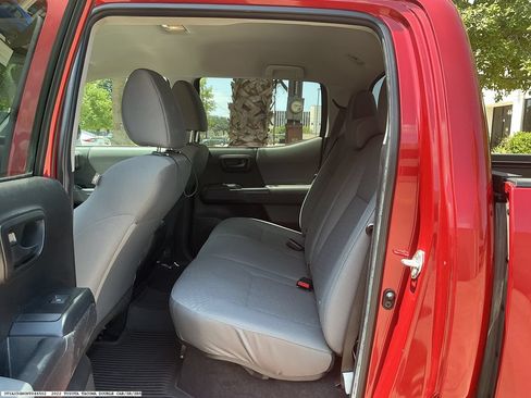 Used 2022 Toyota Tacoma SR w/ SR Convenience Package RWD image 9