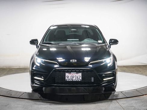 Used 2024 Toyota Corolla SE w/ SE Premium Package FWD image 3
