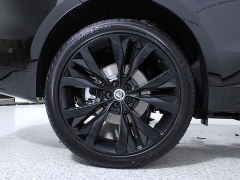 New 2026 Jaguar F-PACE R-Dynamic S image 8