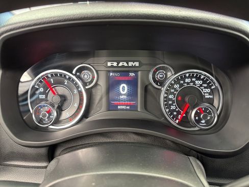 Used 2022 RAM 2500 Big Horn AWD/4WD image 15