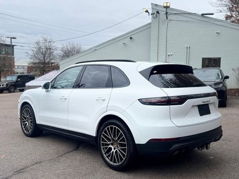 Used 2023 Porsche Cayenne S Platinum image 4