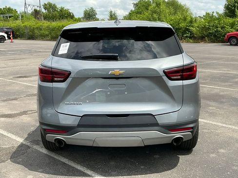 Used 2025 Chevrolet Blazer LT FWD image 7