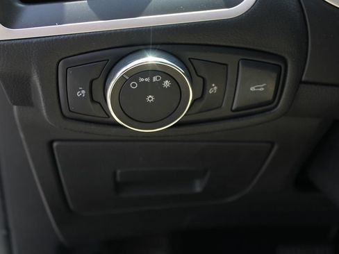 Used 2017 Ford Edge SEL w/ Equipment Group 201A FWD image 31