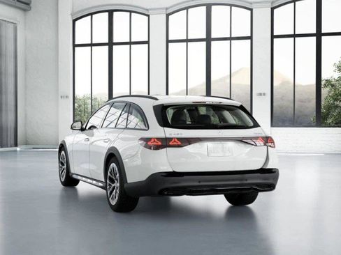 New 2026 Mercedes-Benz E 450 4MATIC All-Terrain Wagon image 32