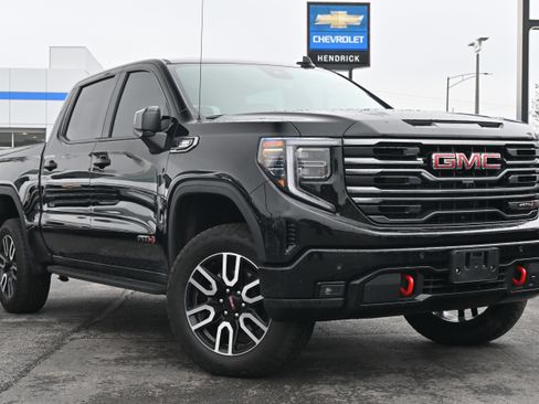 Used 2025 GMC Sierra 1500 AT4 w/ AT4 Premium Package image 2