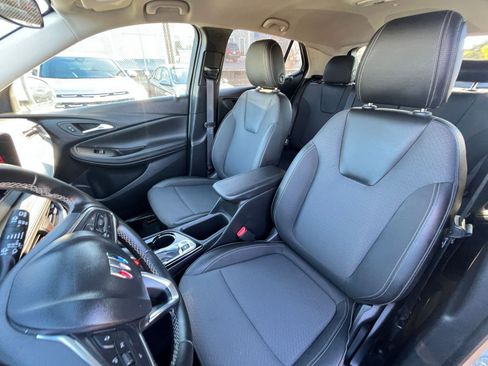 Used 2025 Buick Encore GX Preferred image 34