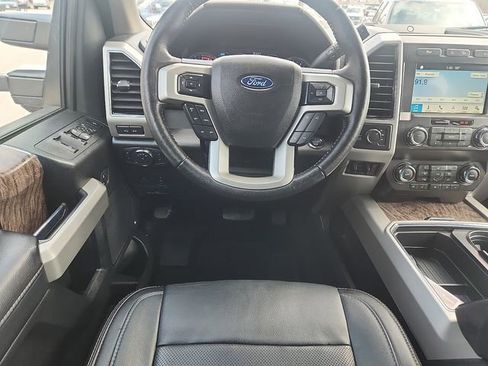 Certified 2019 Ford F250 Lariat w/ Lariat Ultimate Package AWD/4WD image 9
