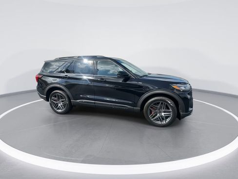 New 2026 Ford Explorer ST-Line AWD/4WD image 9