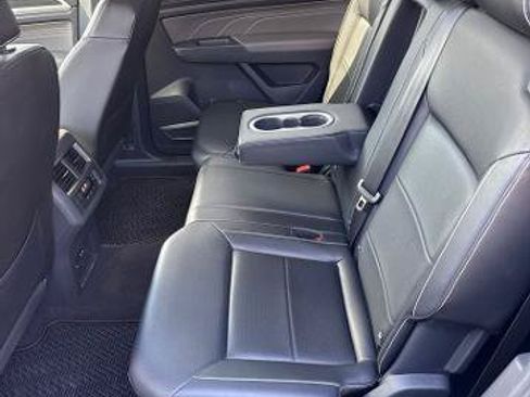 Used 2021 Volkswagen Atlas SE w/ Panoramic Sunroof Package AWD/4WD image 11