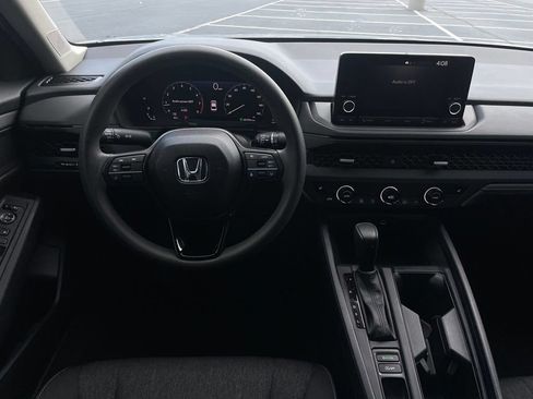 Used 2025 Honda Accord SE image 6