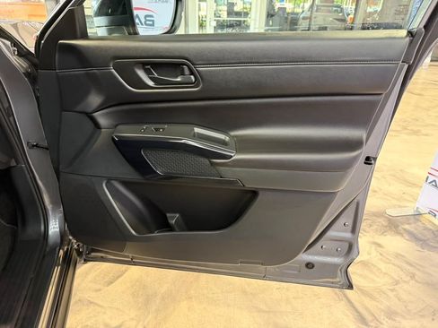 Used 2026 Nissan Pathfinder SV FWD image 60