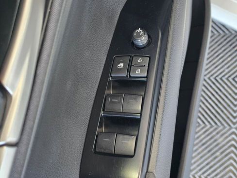 Used 2025 Toyota Camry LE FWD image 21