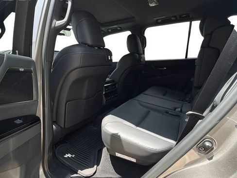 Used 2023 Lexus LX 600 4WD w/ Interior Upgrade Package image 14