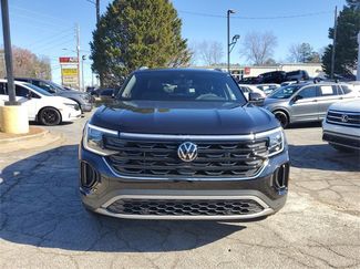 Certified 2024 Volkswagen Atlas Cross Sport SE w/ Black Wheel Package video 2