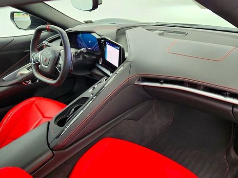 Used 2024 Chevrolet Corvette Stingray Convertible w/ 1LT image 25