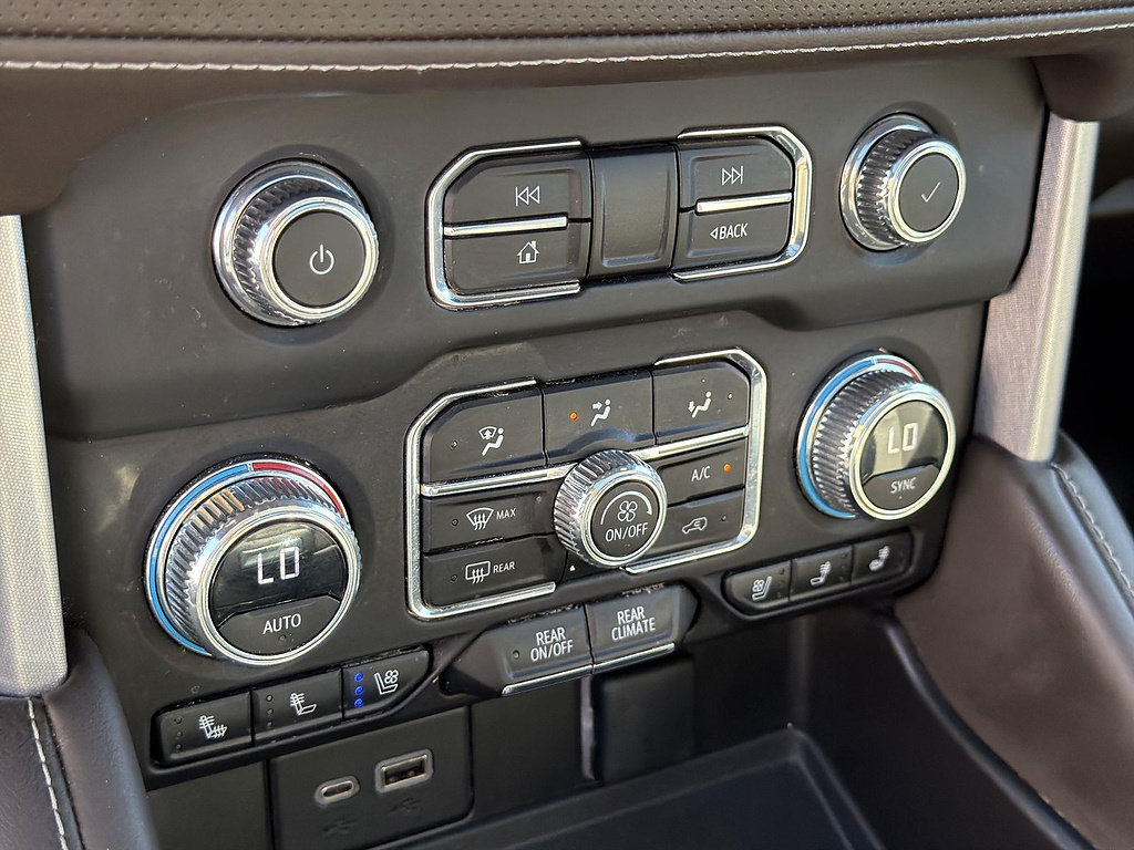 Used 2023 GMC Yukon XL SLT w/ SLT Luxury Package RWD image 38