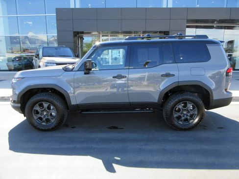 Used 2026 Lexus GX 550 AWD/4WD image 3