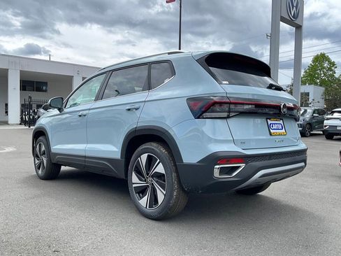 New 2026 Volkswagen Taos SE AWD/4WD image 6