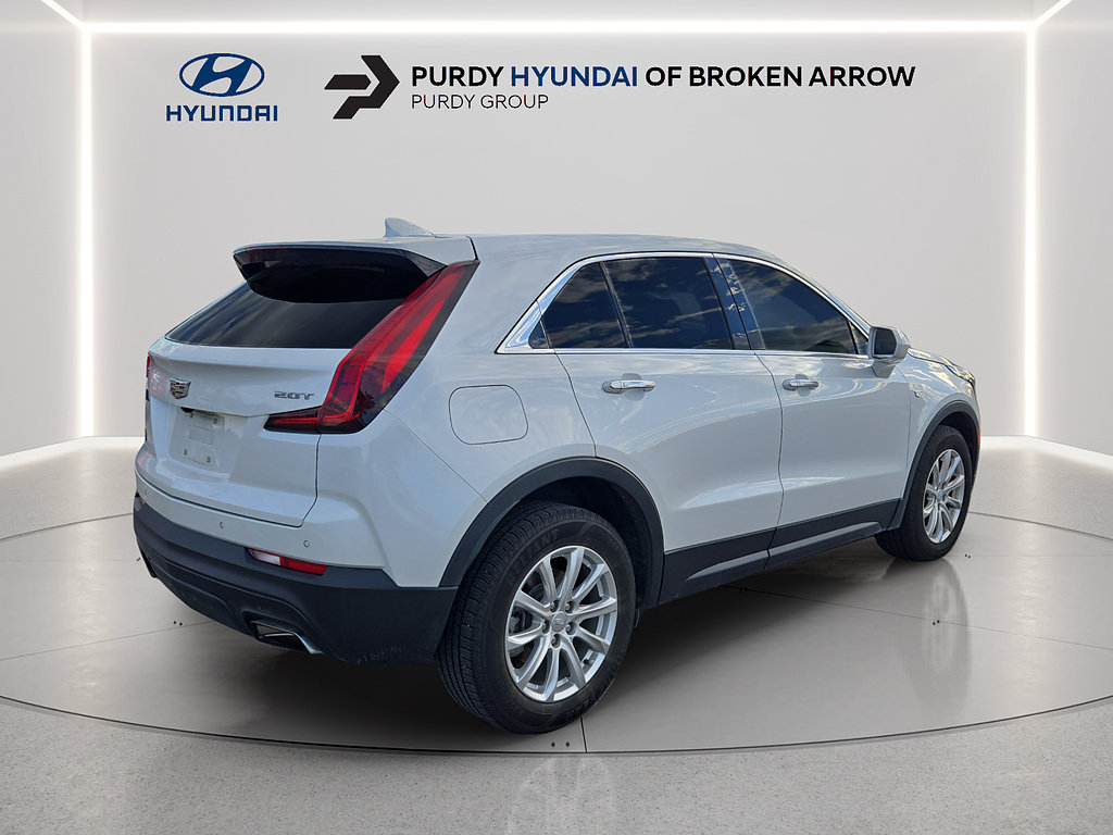Used 2019 Cadillac XT4 Luxury FWD image 3