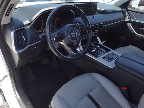 Used 2024 MAZDA CX-90 Plug-In Hybrid w/ Preferred AWD/4WD image 11