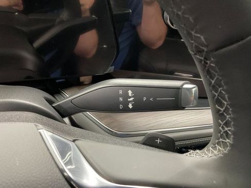 New 2026 Chevrolet Suburban Z71 w/ Comfort Package image 25