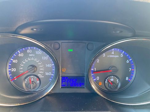 Used 2012 Hyundai Genesis 3.8 RWD image 24