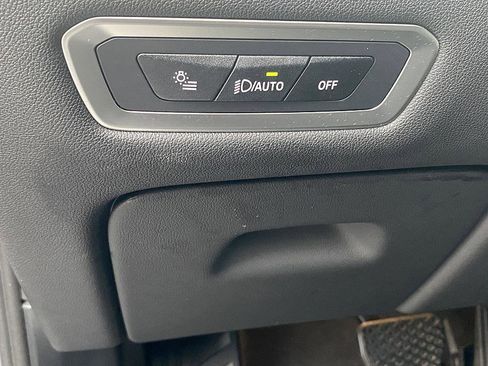 Used 2025 BMW X7 xDrive40i image 21