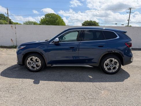 Used 2023 BMW X1 xDrive28i w/ Convenience Package AWD/4WD image 3