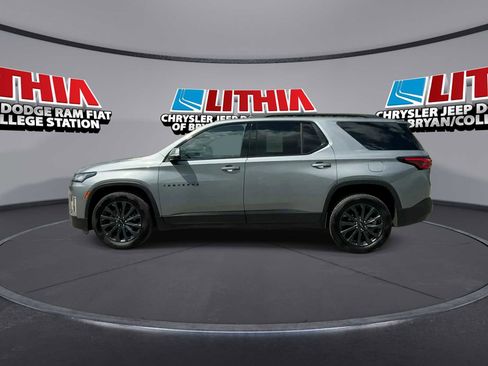 Used 2023 Chevrolet Traverse RS AWD/4WD image 5