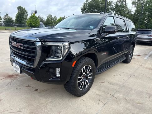 Used 2022 GMC Yukon XL AT4 AWD/4WD image 8