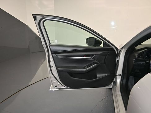 Used 2025 MAZDA MAZDA3 s Sport FWD image 10