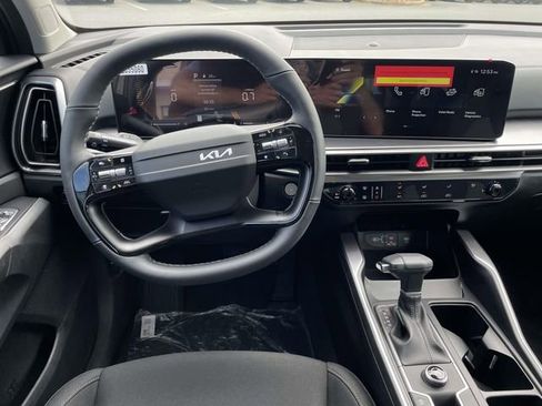 New 2026 Kia Sorento LX image 23