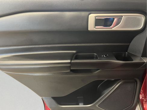 Used 2020 Ford Explorer ST w/ ST Street Pack image 10