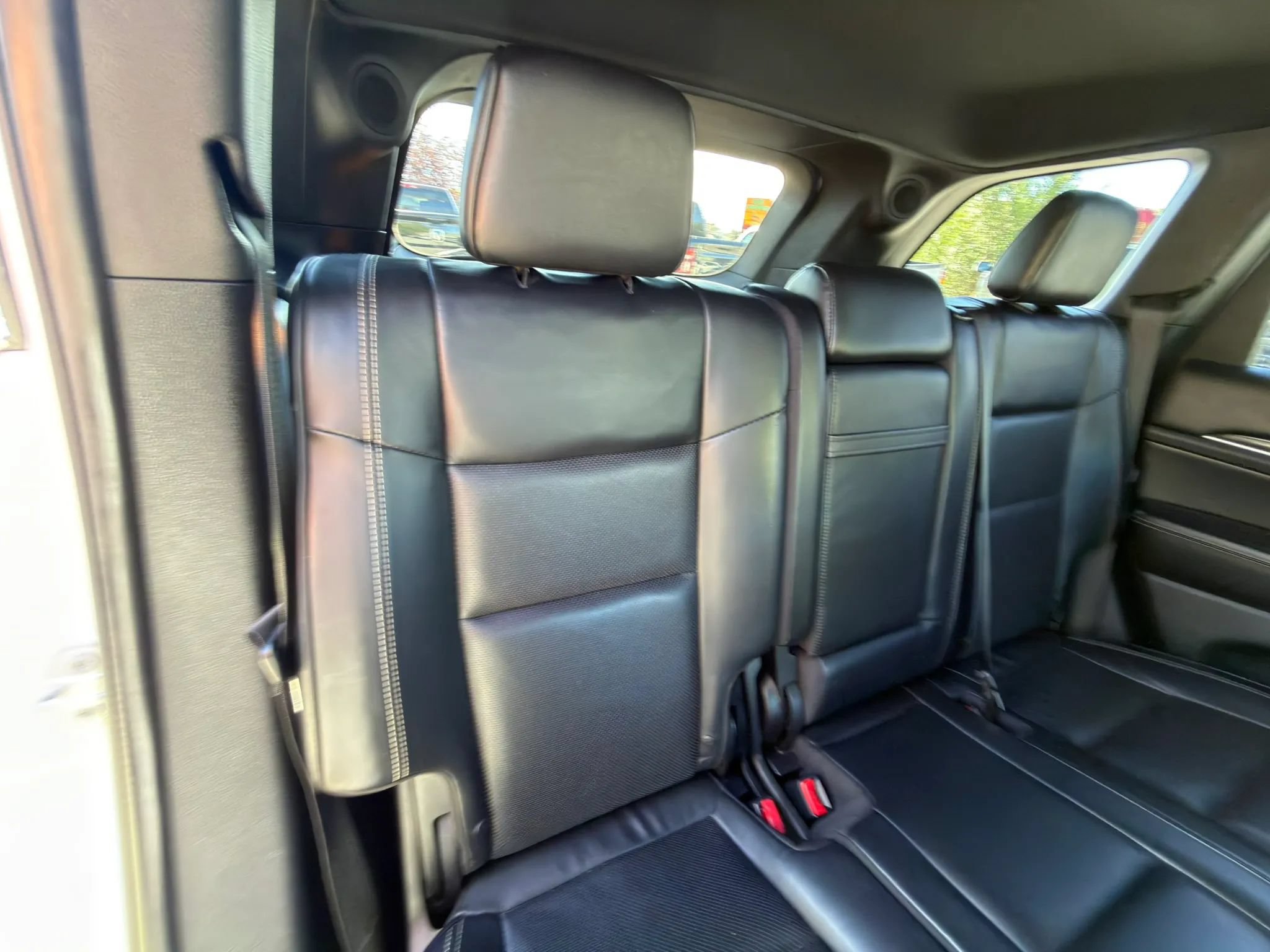 Used 2017 Jeep Grand Cherokee Overland AWD/4WD image 13