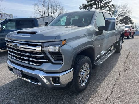 New 2026 Chevrolet Silverado 2500 LTZ w/ LTZ Convenience Package AWD/4WD image 1
