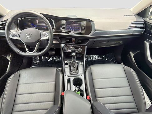 Used 2024 Volkswagen Jetta SE w/ Panoramic Sunroof Package FWD image 14
