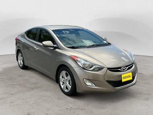Used 2013 Hyundai Elantra GLS w/ Preferred Pkg FWD image 7