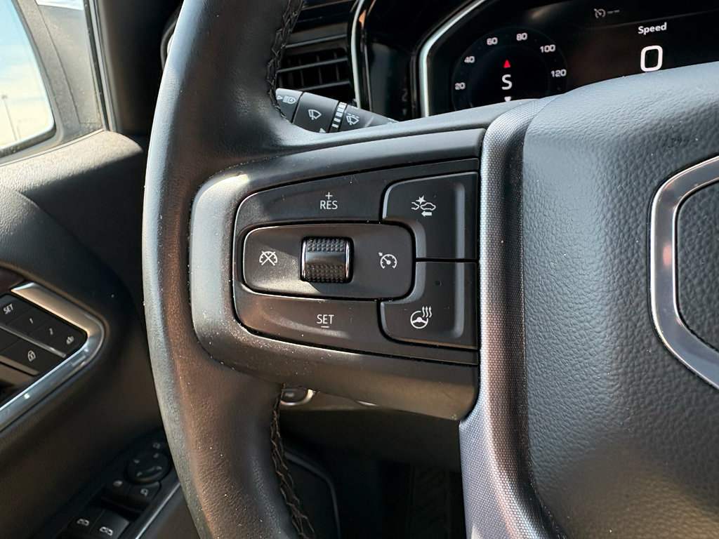 Used 2025 GMC Sierra 1500 SLT AWD/4WD image 16