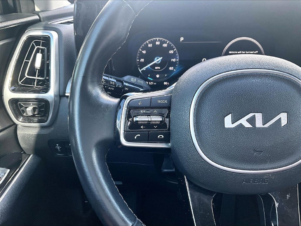 Used 2023 Kia Sorento SX AWD/4WD image 14