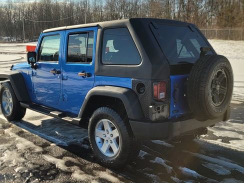 Used 2016 Jeep Wrangler Unlimited Sport image 9