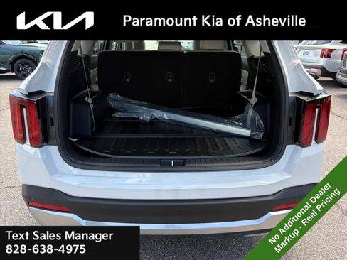 New 2026 Kia Sorento S w/ S Panoramic Sunroof Package FWD image 29