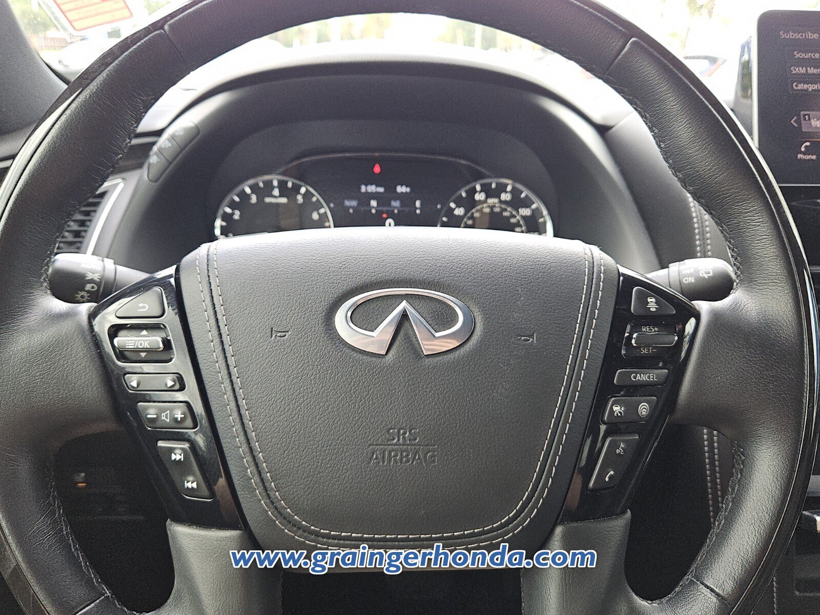 Used 2022 INFINITI QX80 Sensory w/ Cargo Package AWD/4WD image 18