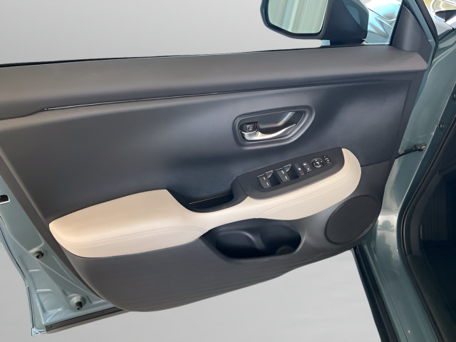 Certified 2027 Honda HR-V LX image 9